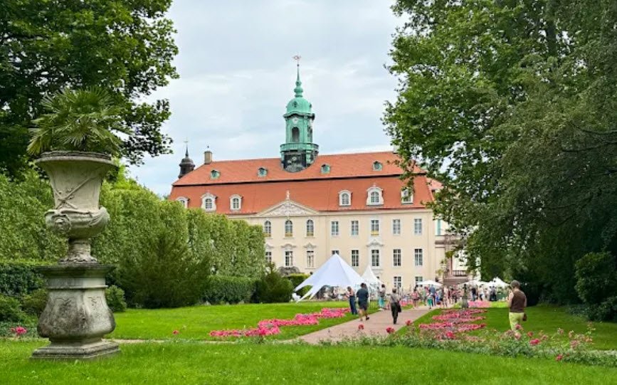Park and Castle Lichtenwalde, Niederwiesa, Germany, Germany